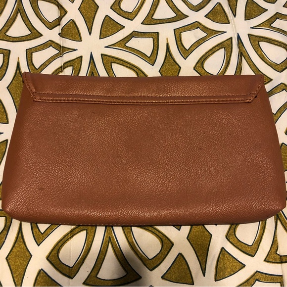 Cognac clutch purse with face - Picture 2 of 8